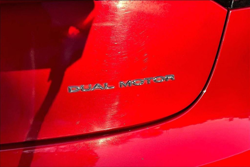 Used 2018 Tesla Model 3 Long Range image 8