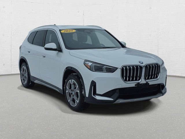 Used 2025 BMW X1 xDrive28i w/ Convenience Package image 3