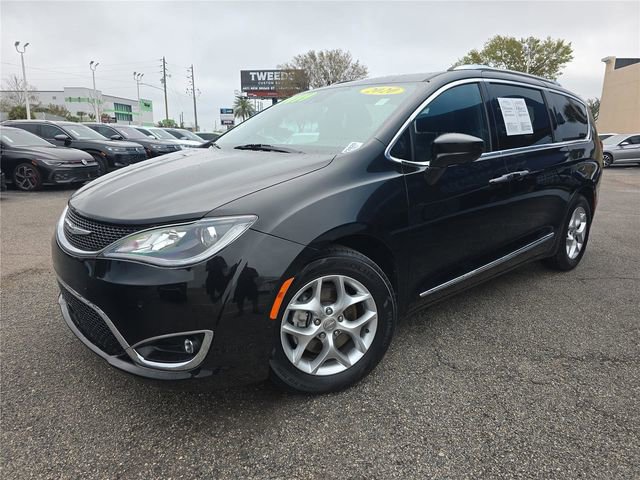 Used 2020 Chrysler Pacifica Touring-L image 24