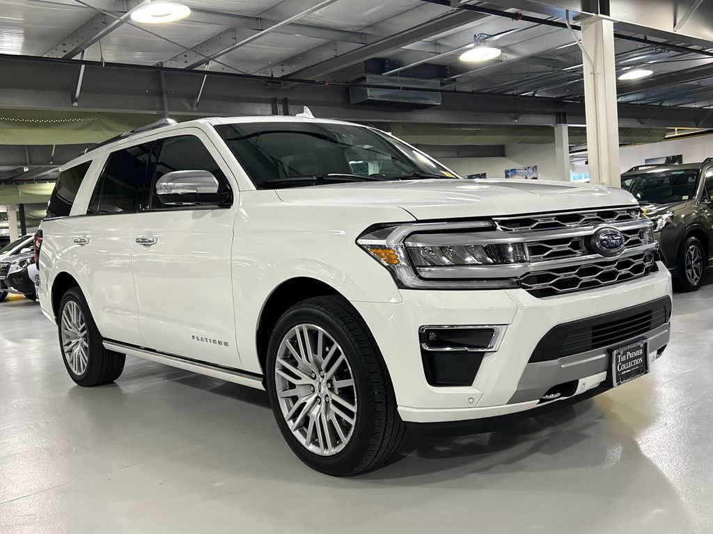 Used 2023 Ford Expedition Platinum AWD/4WD image 1