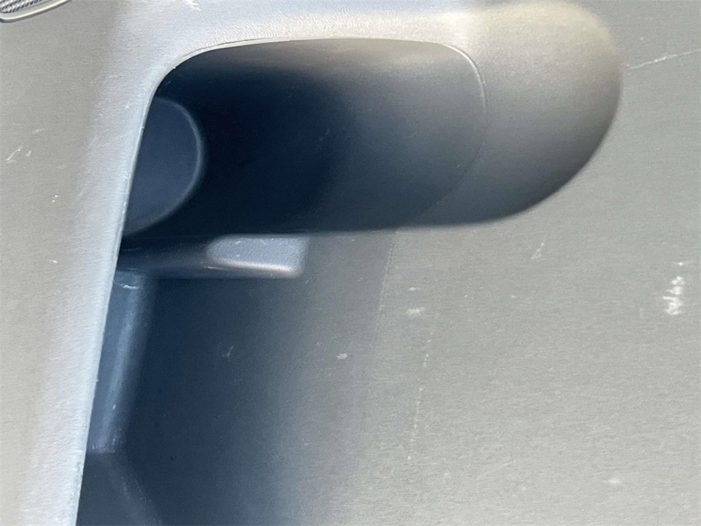 Used 2020 Nissan Frontier SV w/ Midnight Edition Floor Mats image 18