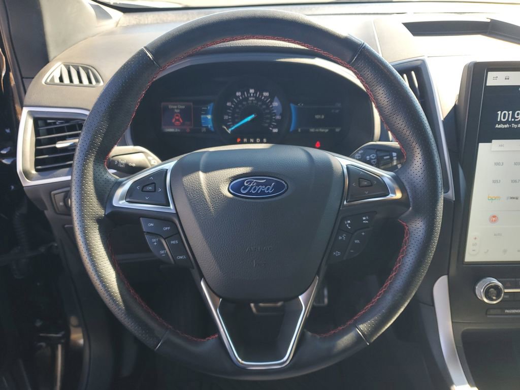 Certified 2024 Ford Edge ST-Line AWD/4WD image 19