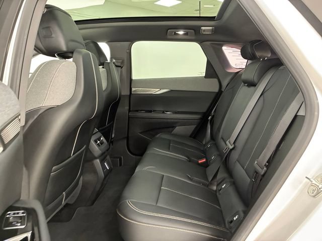 Certified 2025 Cadillac Optiq Luxury 1 AWD/4WD image 18