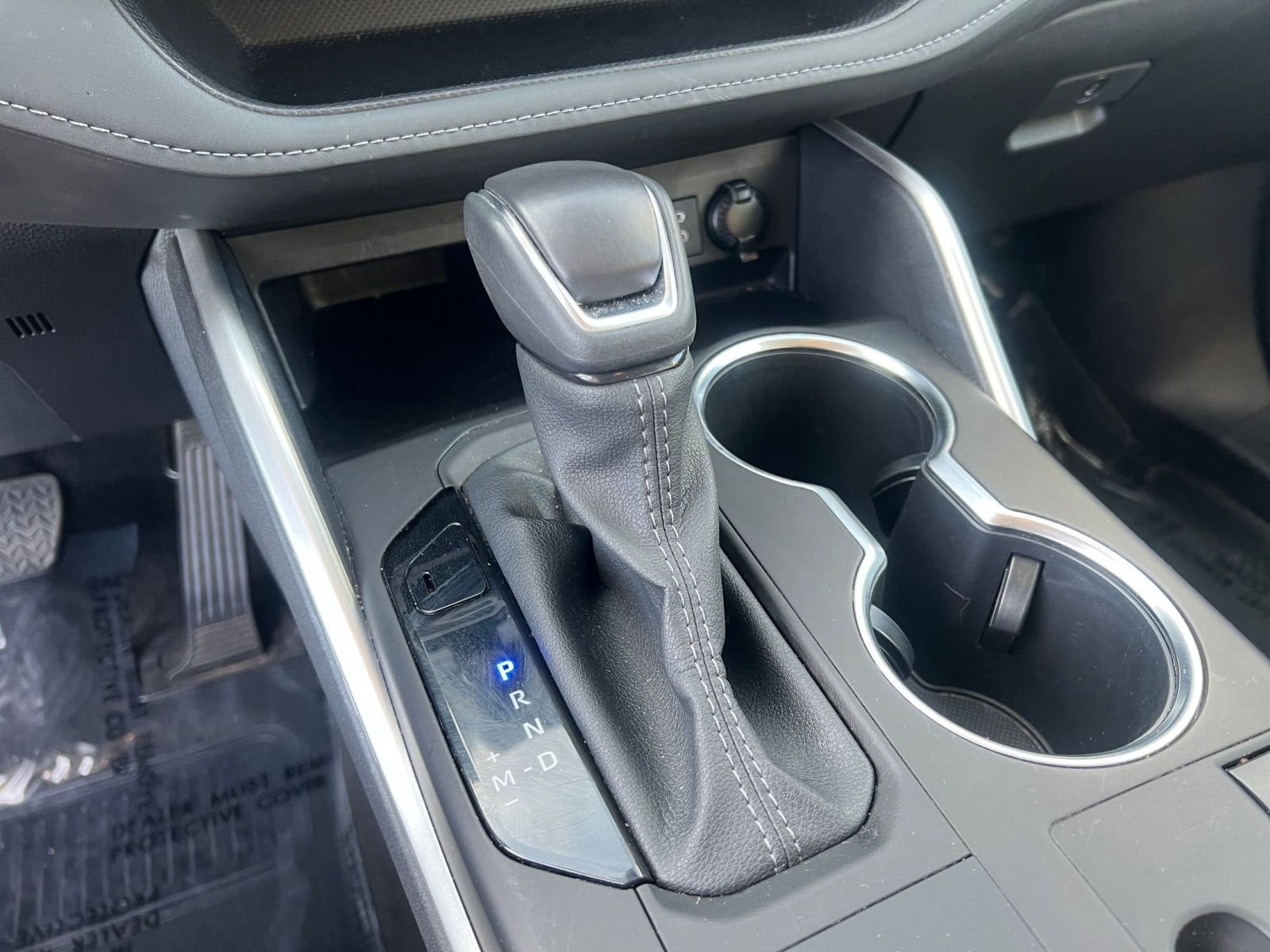 Used 2025 Toyota Highlander LE image 43