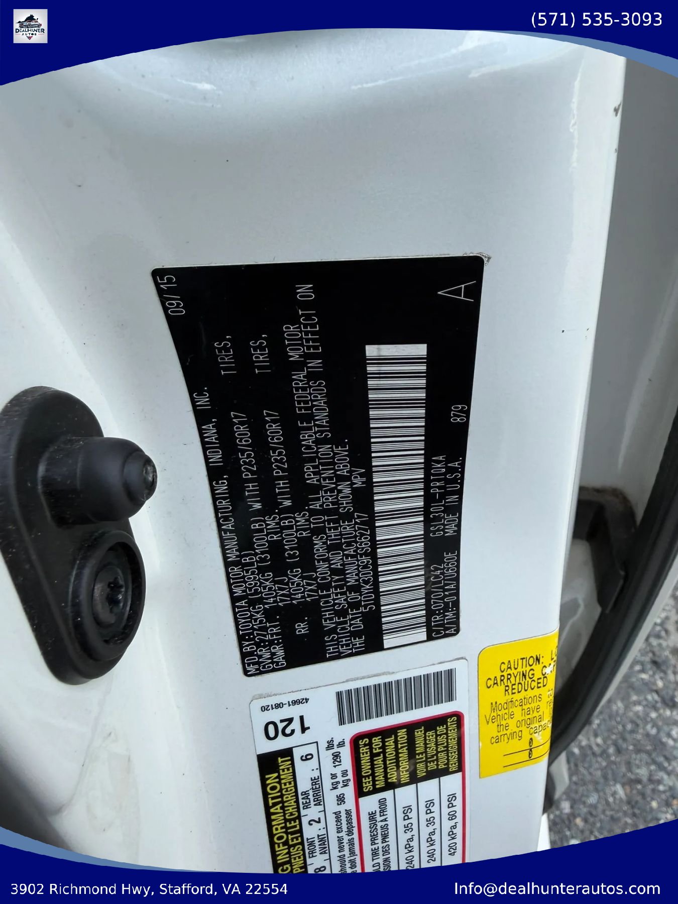 Used 2015 Toyota Sienna XLE w/ XLE Navigation Package FWD image 32