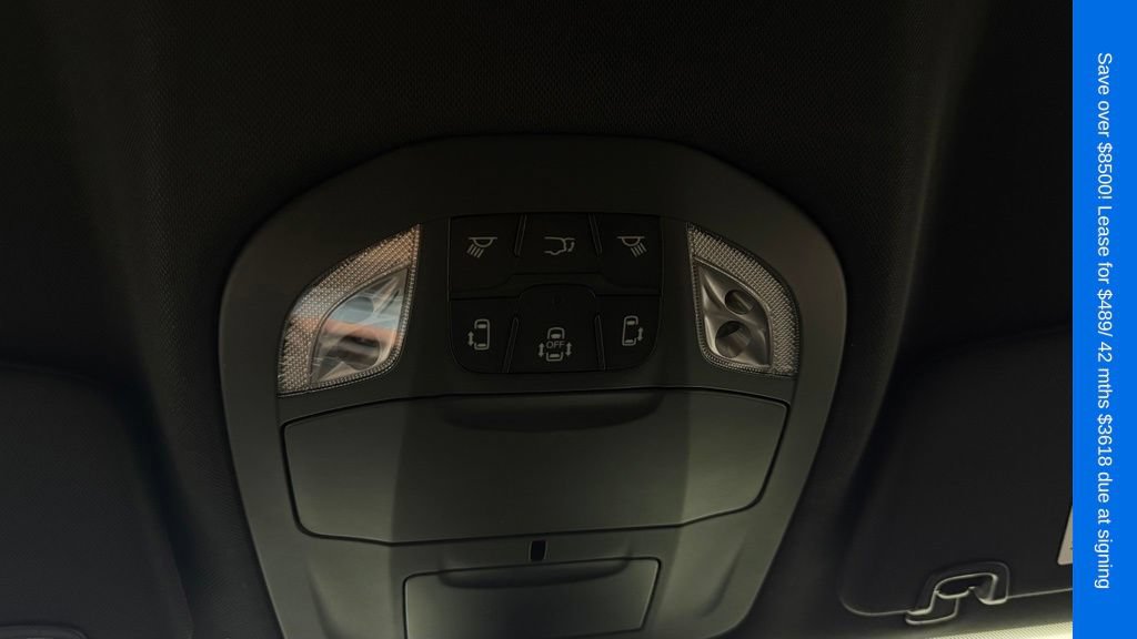 New 2027 Chrysler Pacifica Select FWD image 24