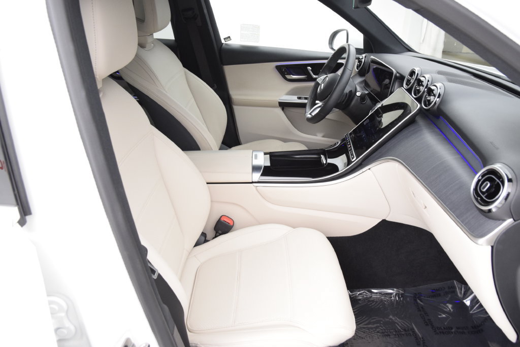 Certified 2025 Mercedes-Benz GLC 350e 4MATIC image 16