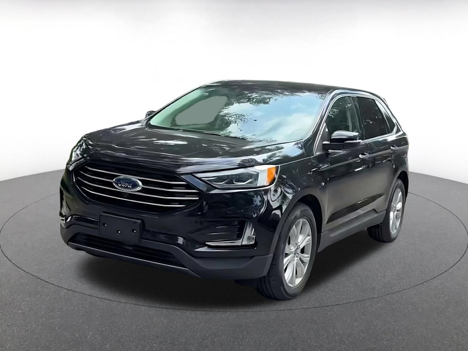 Used 2022 Ford Edge Titanium w/ Equipment Group 301A AWD/4WD image 5