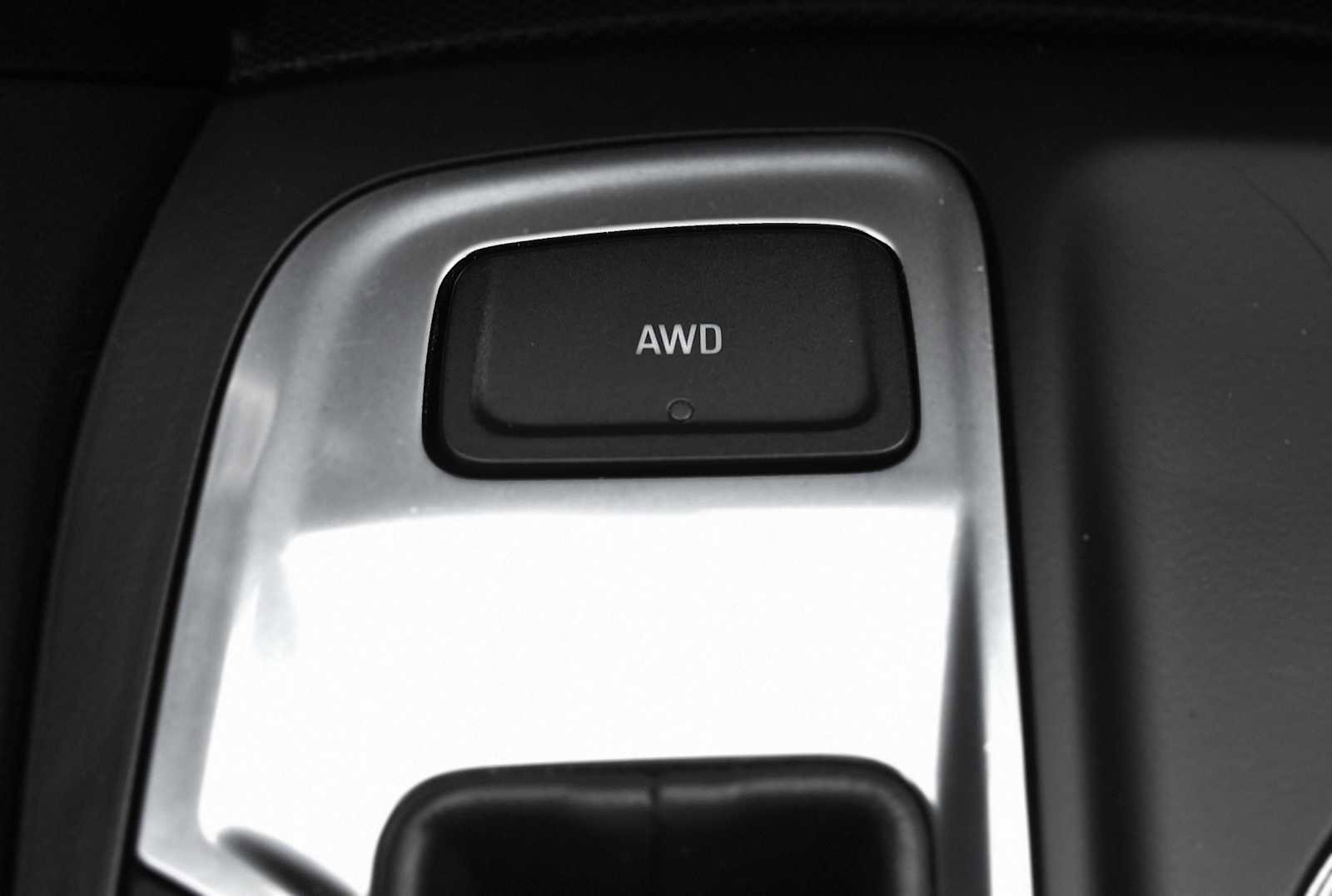 Used 2021 Chevrolet Equinox LS AWD/4WD image 21