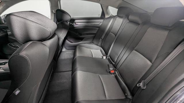 Used 2020 Honda Accord EX image 18