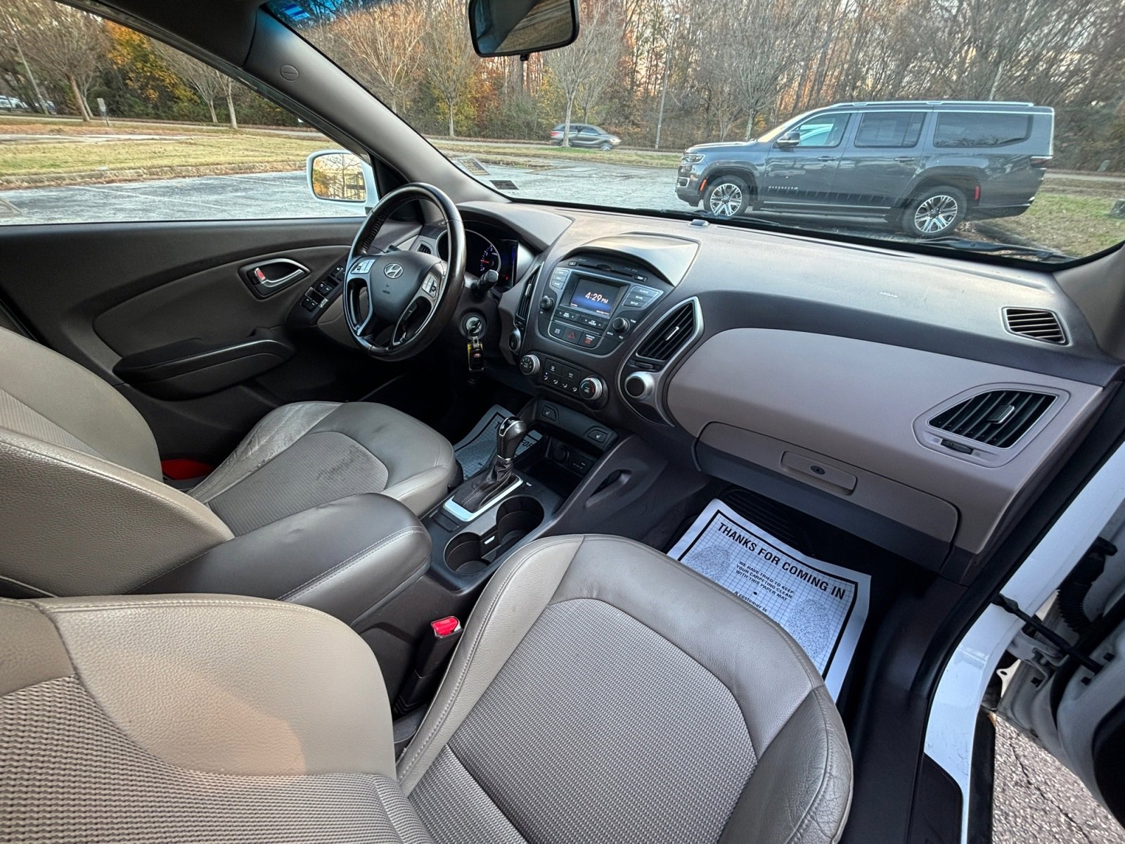 Used 2015 Hyundai Tucson SE image 17