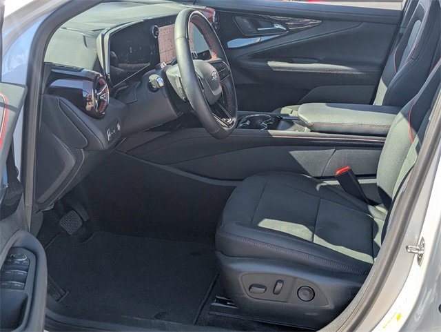 Used 2025 Chevrolet Blazer EV RS w/ Super Cruise Package image 8