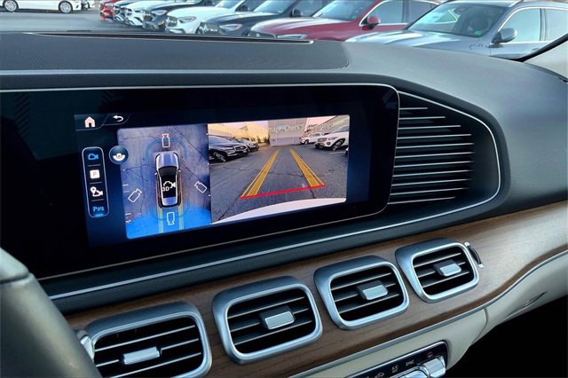 Used 2025 Mercedes-Benz GLE 350 4MATIC image 23