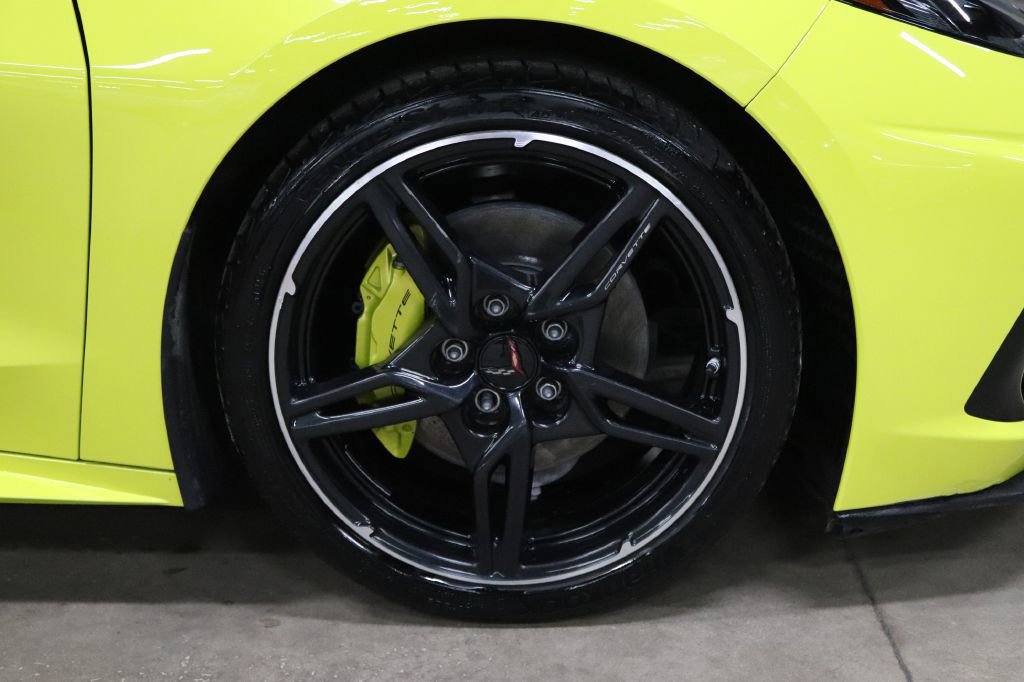 Used 2024 Chevrolet Corvette Stingray Convertible w/ Battery Protection Package image 33