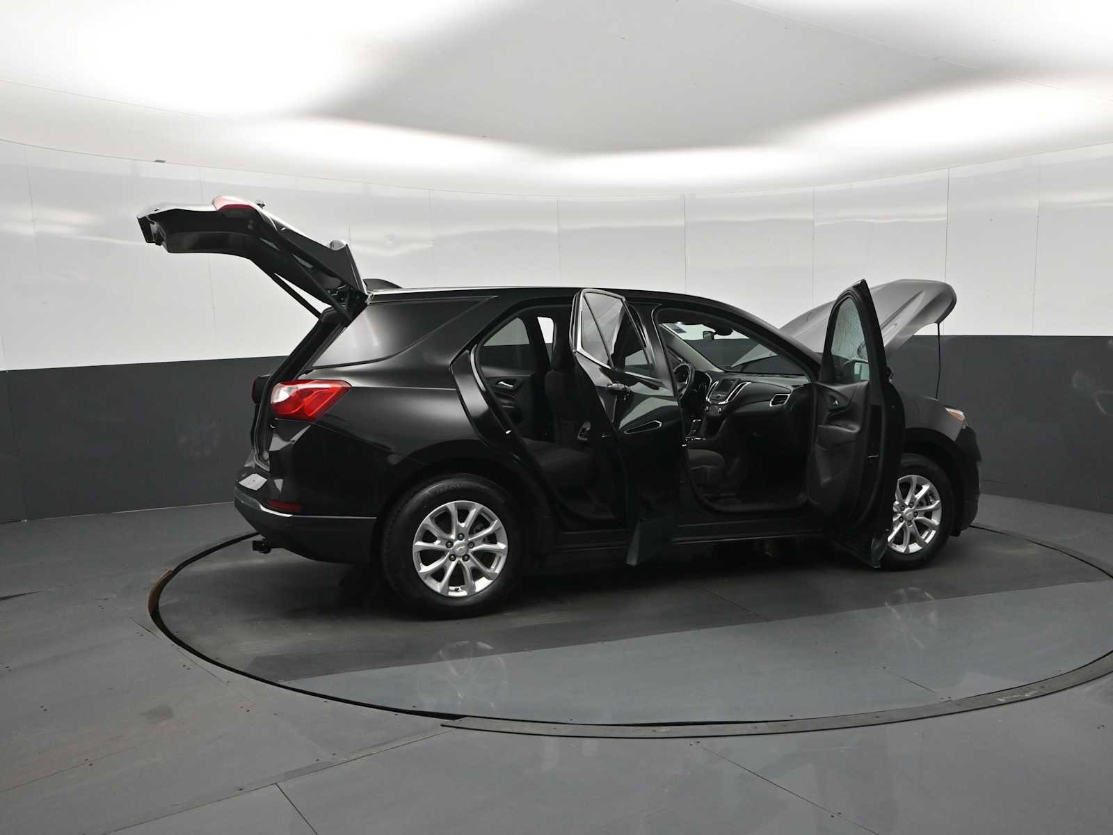 Used 2020 Chevrolet Equinox LT image 41