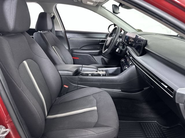 Used 2025 Hyundai Sonata SEL FWD image 29