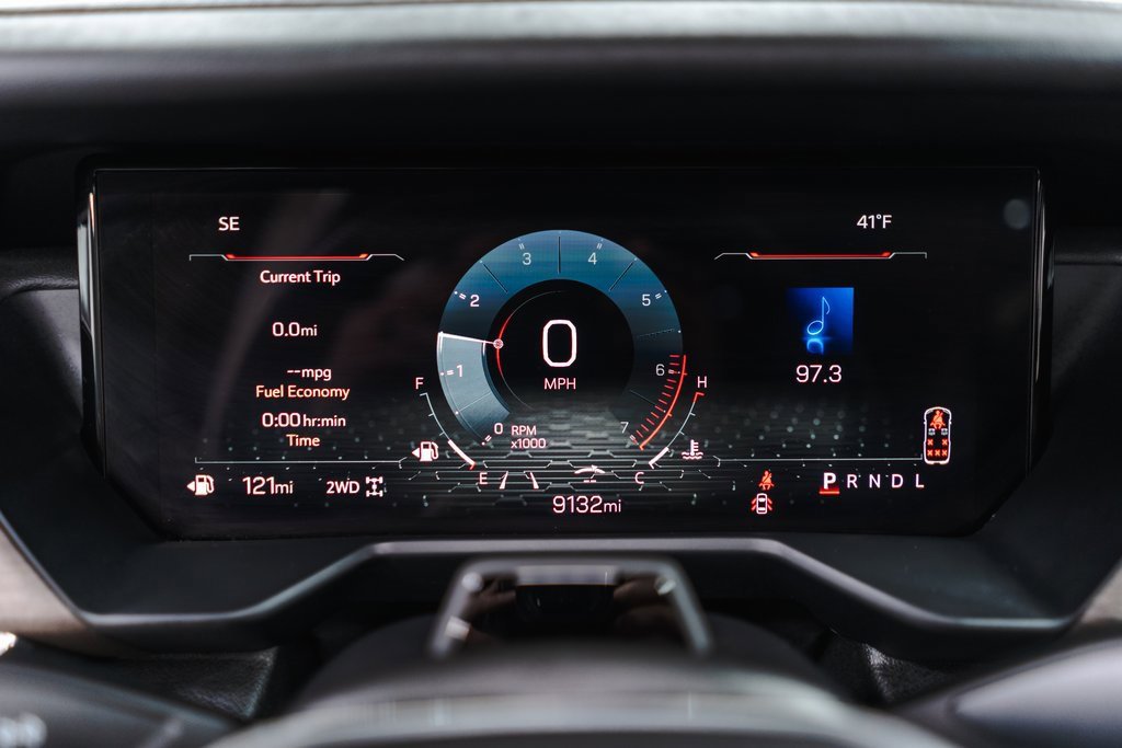 Used 2024 GMC Acadia Denali image 13