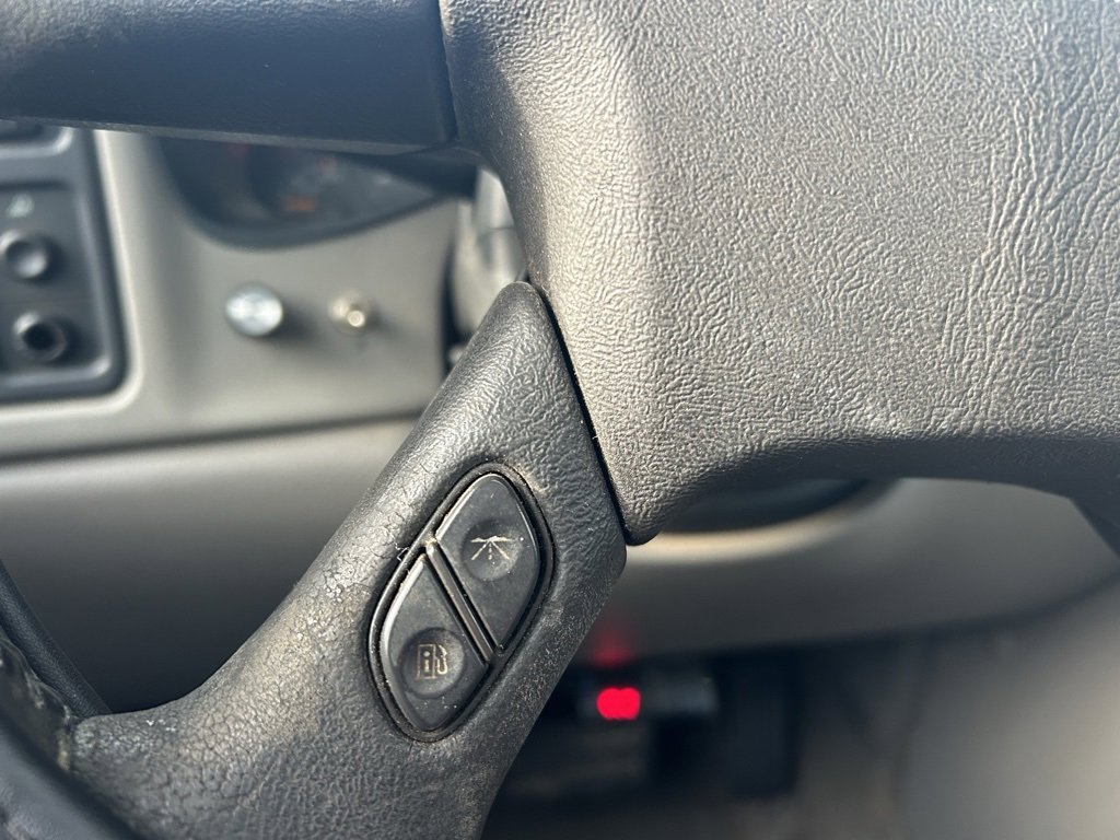 Used 2005 Chevrolet Silverado 3500 LT w/ Heavy-Duty Power Package image 18