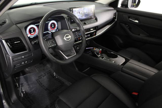 Certified 2026 Nissan Rogue SL FWD image 20