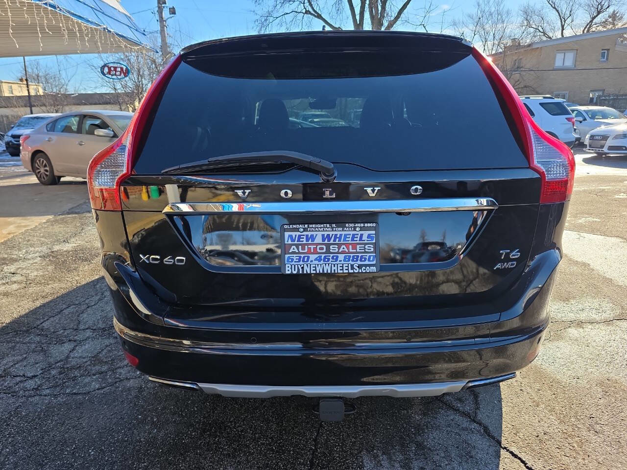 Used 2016 Volvo XC60 T6 w/ Protection Package image 24