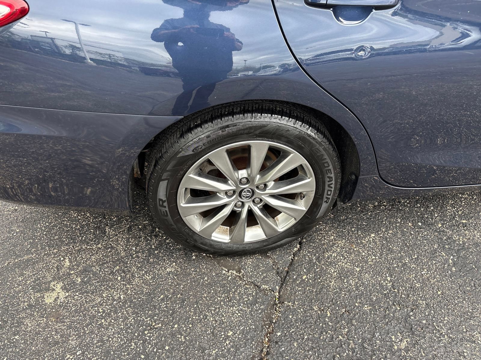 Used 2017 Toyota Camry XLE FWD image 32