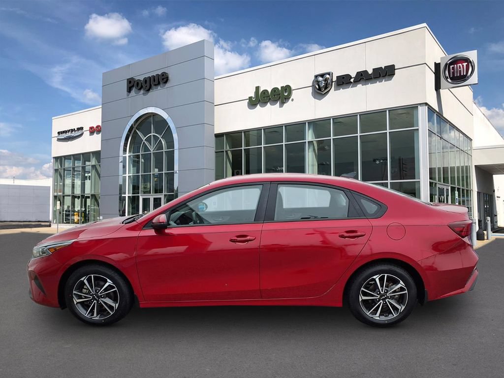Used 2024 Kia Forte LXS w/ LXS Technology Package FWD image 6