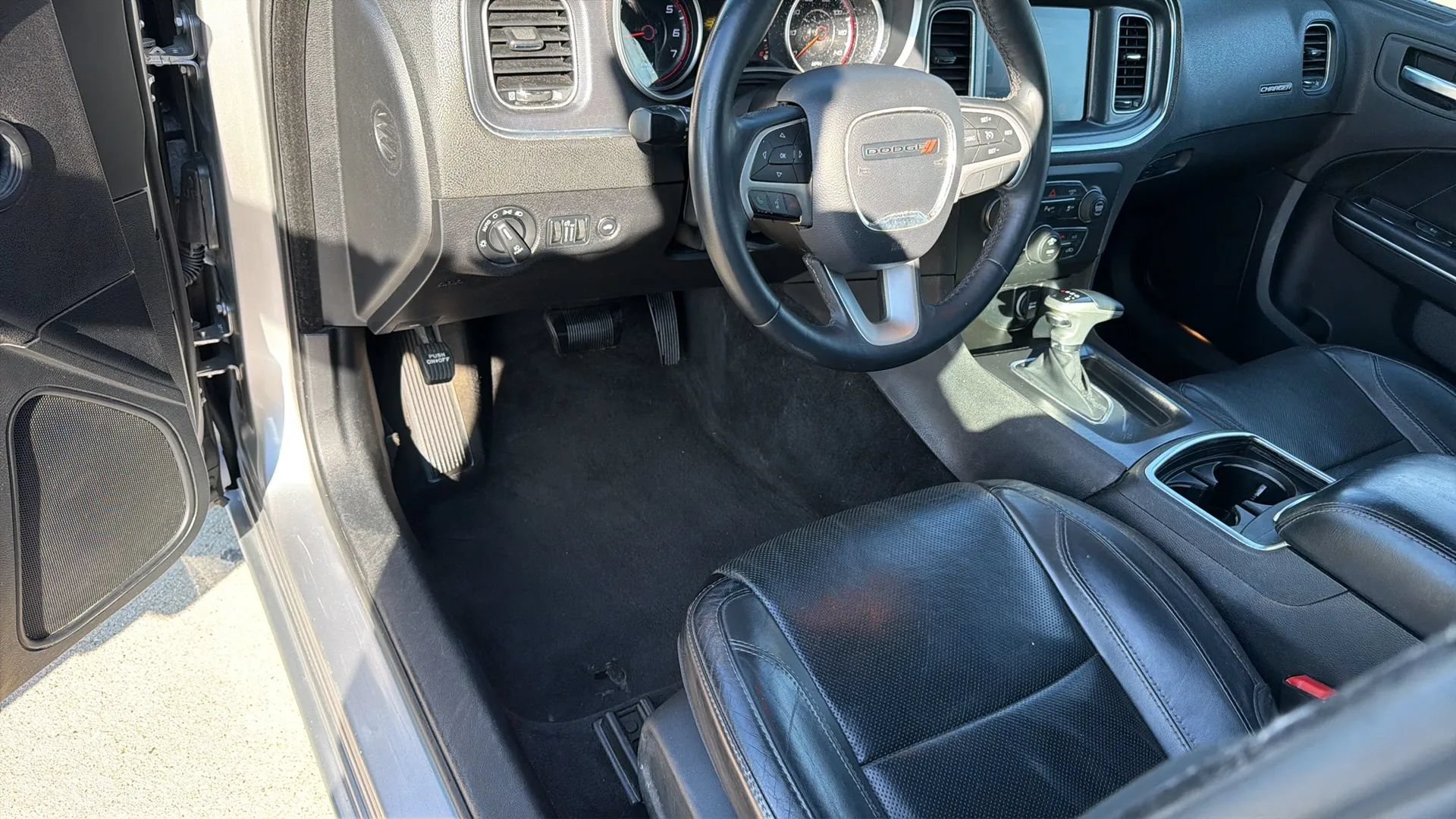 Used 2015 Dodge Charger SXT w/ Plus Group RWD image 91