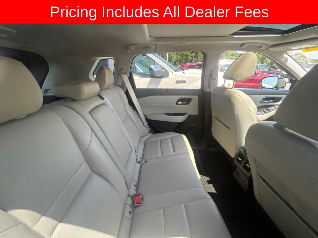 Used 2021 Nissan Rogue SL FWD image 5
