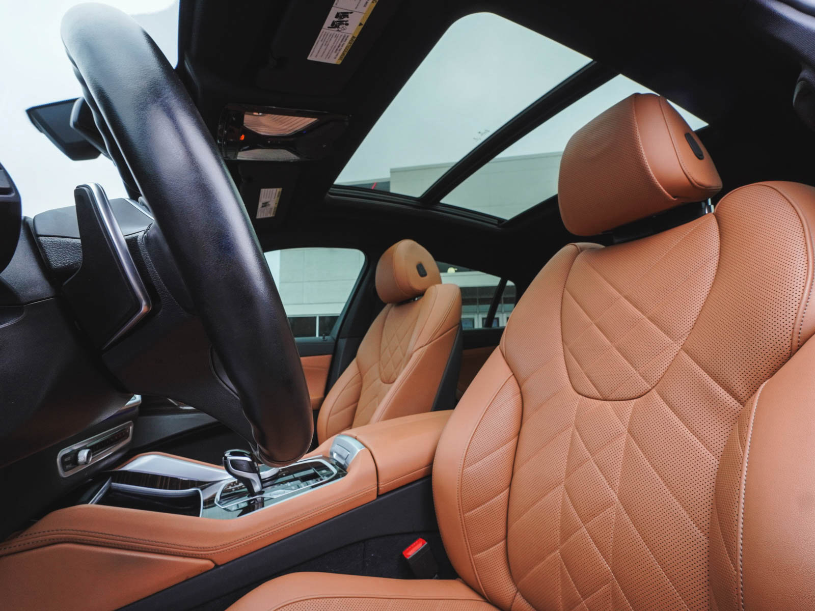 Used 2023 BMW X6 xDrive40i w/ M Sport Package image 28