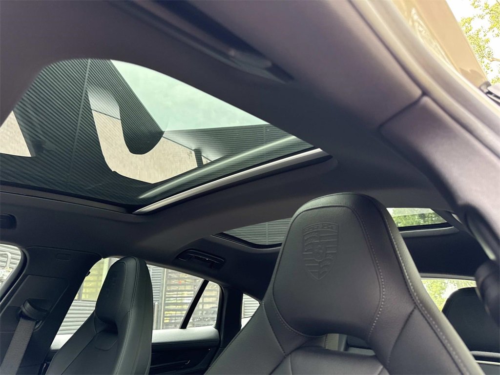 New 2025 Porsche Panamera 4 image 6
