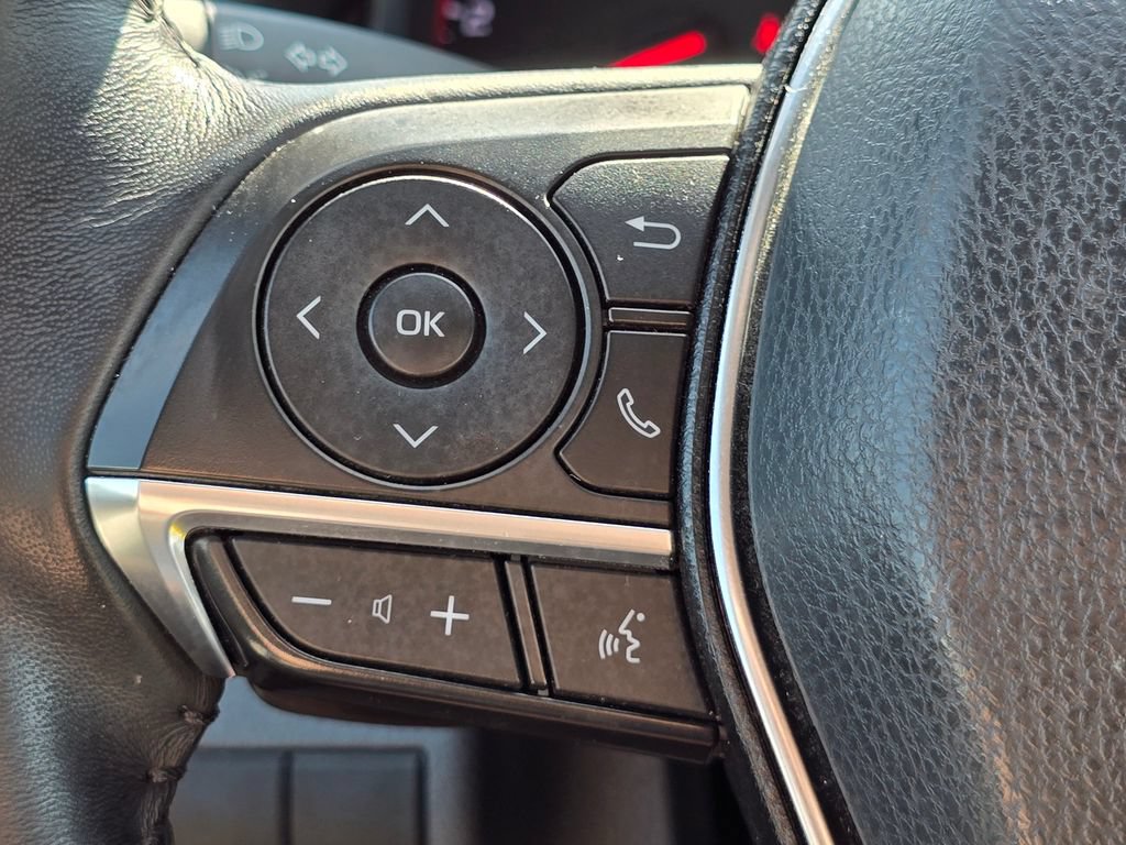 Used 2019 Toyota Camry XSE FWD image 31