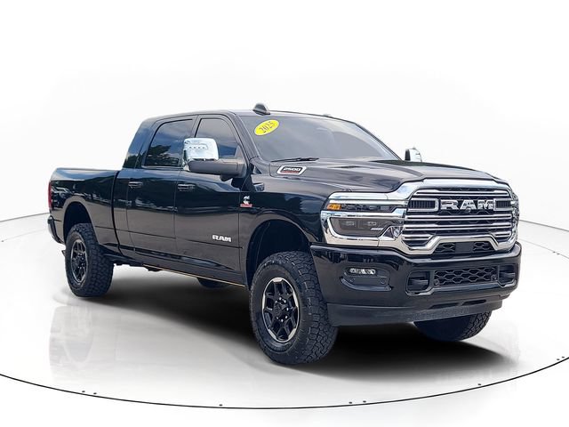 Used 2025 RAM 2500 Laramie w/ Towing Technology Group AWD/4WD image 3