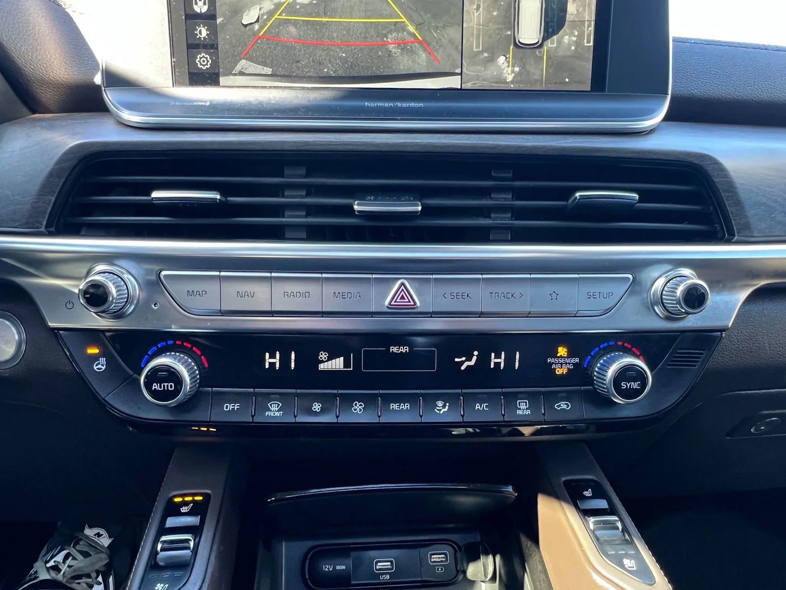 Used 2021 Kia Telluride SX w/ Nightfall Edition Package image 17