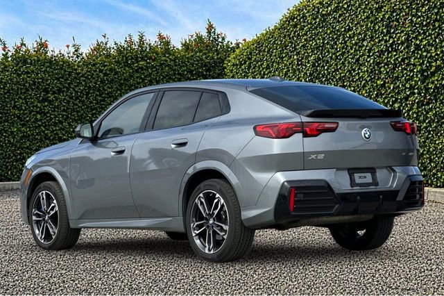 Used 2025 BMW X2 xDrive28i w/ M Sport Package AWD/4WD image 6