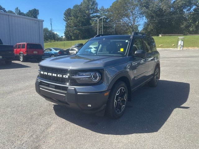 Used 2025 Ford Bronco Sport Outer Banks image 5