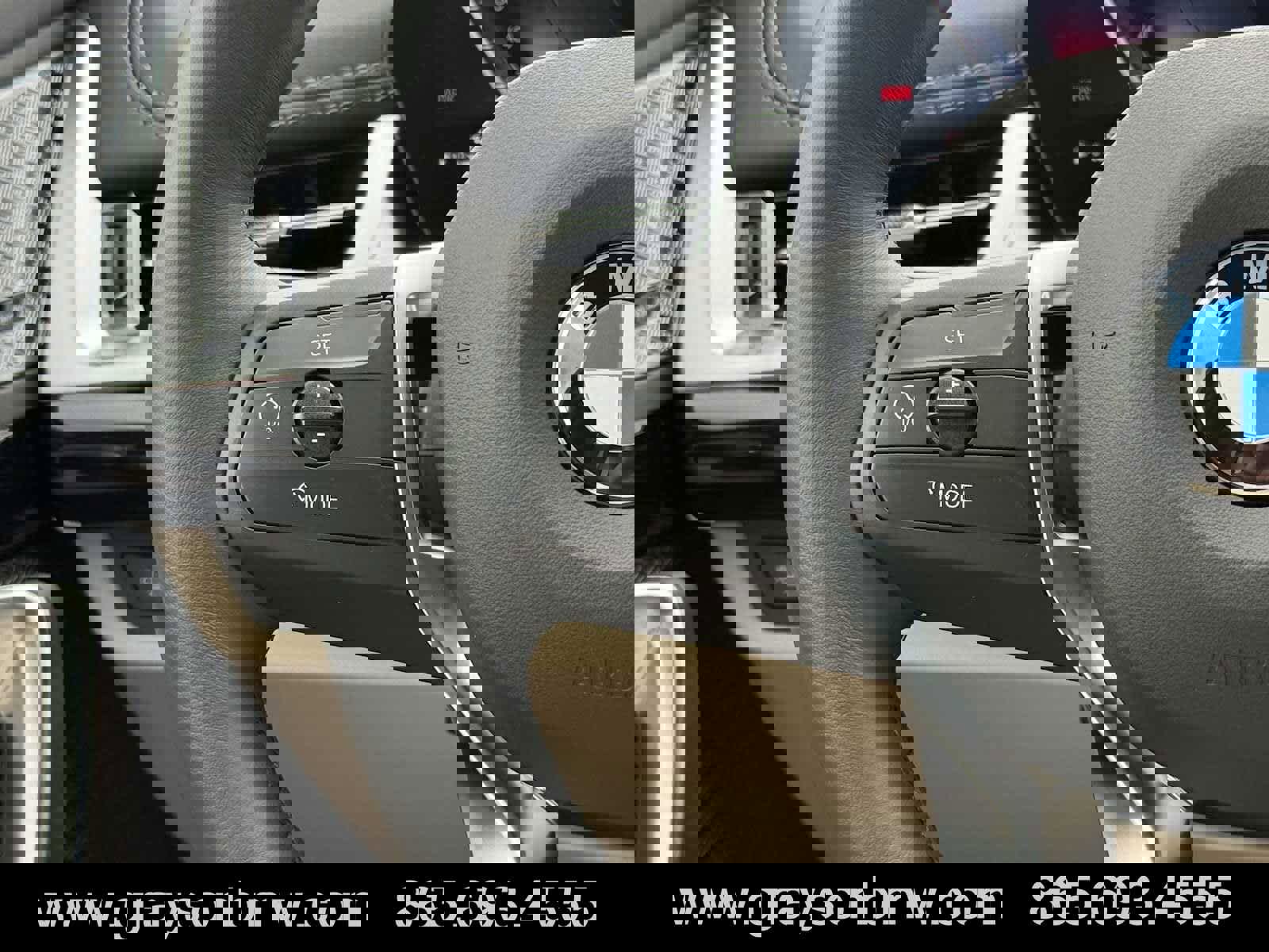 Used 2025 BMW X1 xDrive28i w/ Premium Package image 18