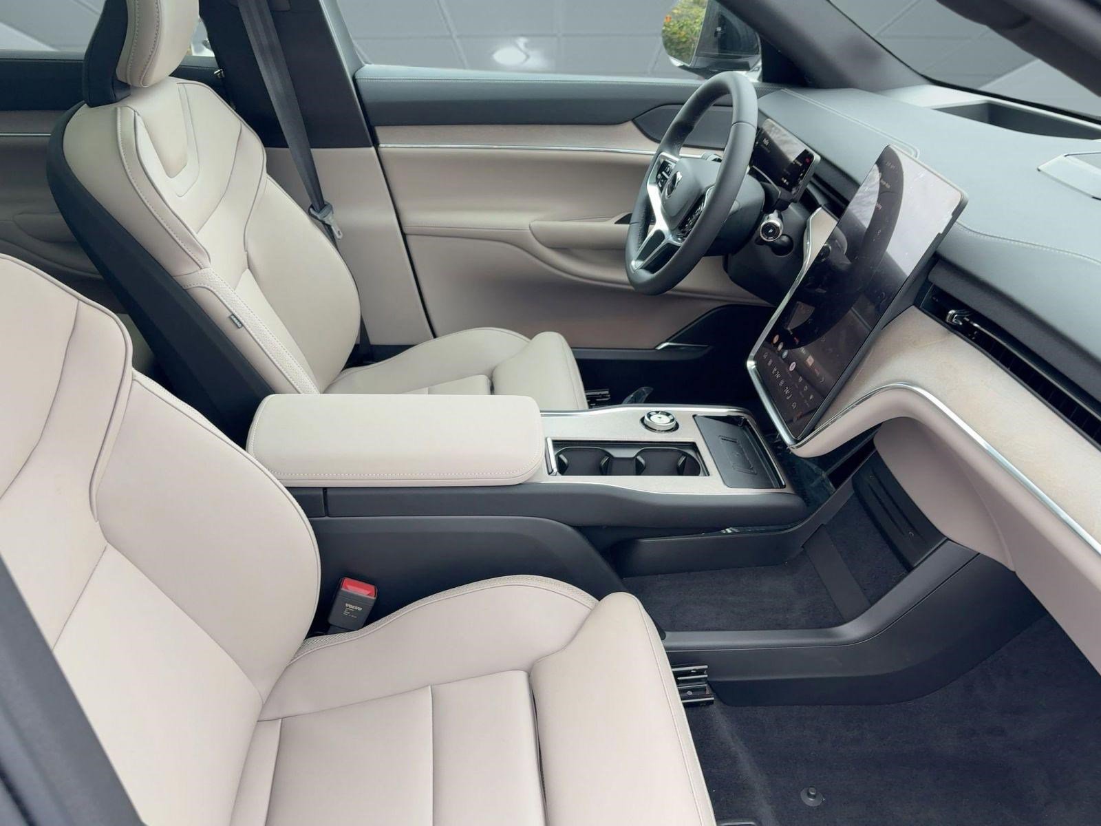 New 2026 Volvo EX90 Plus image 27