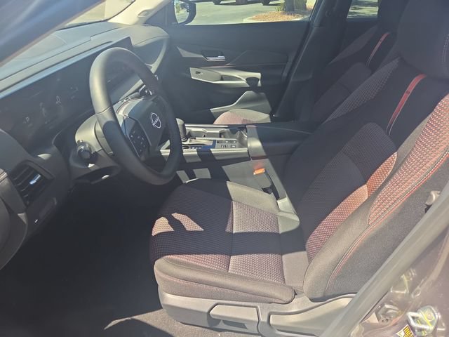Certified 2026 Nissan Sentra SR w/ Floor Mat Package FWD image 13