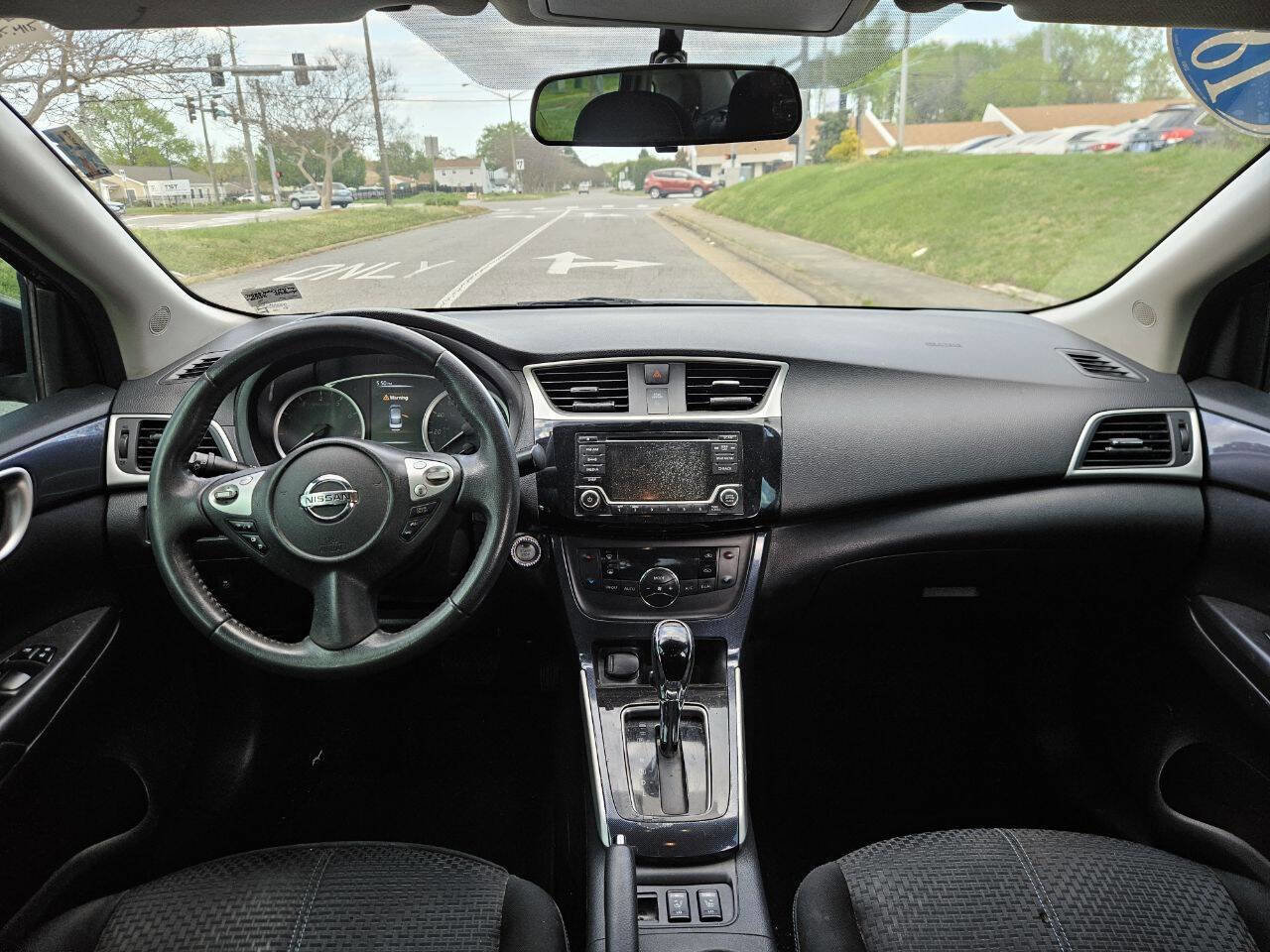 Used 2018 Nissan Sentra SR image 18