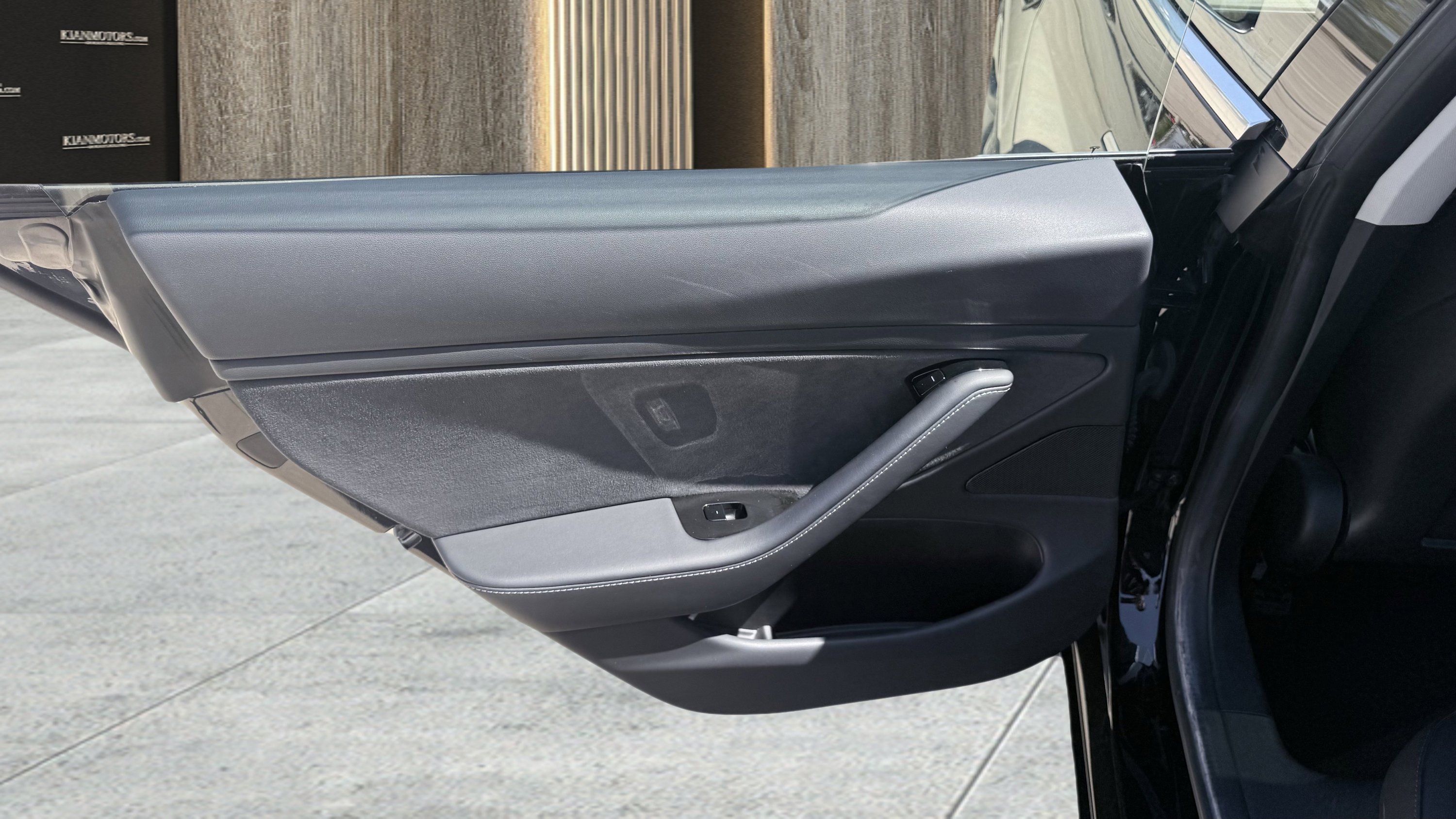 Used 2018 Tesla Model 3 Long Range image 33