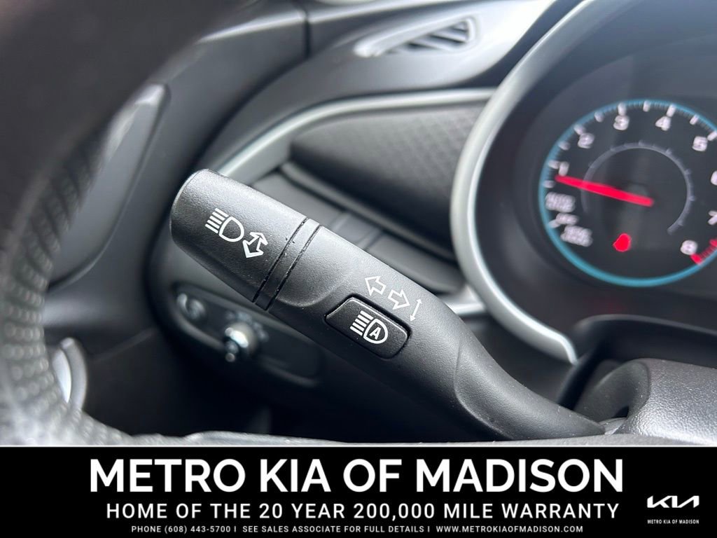 Used 2023 Chevrolet Malibu LT image 18