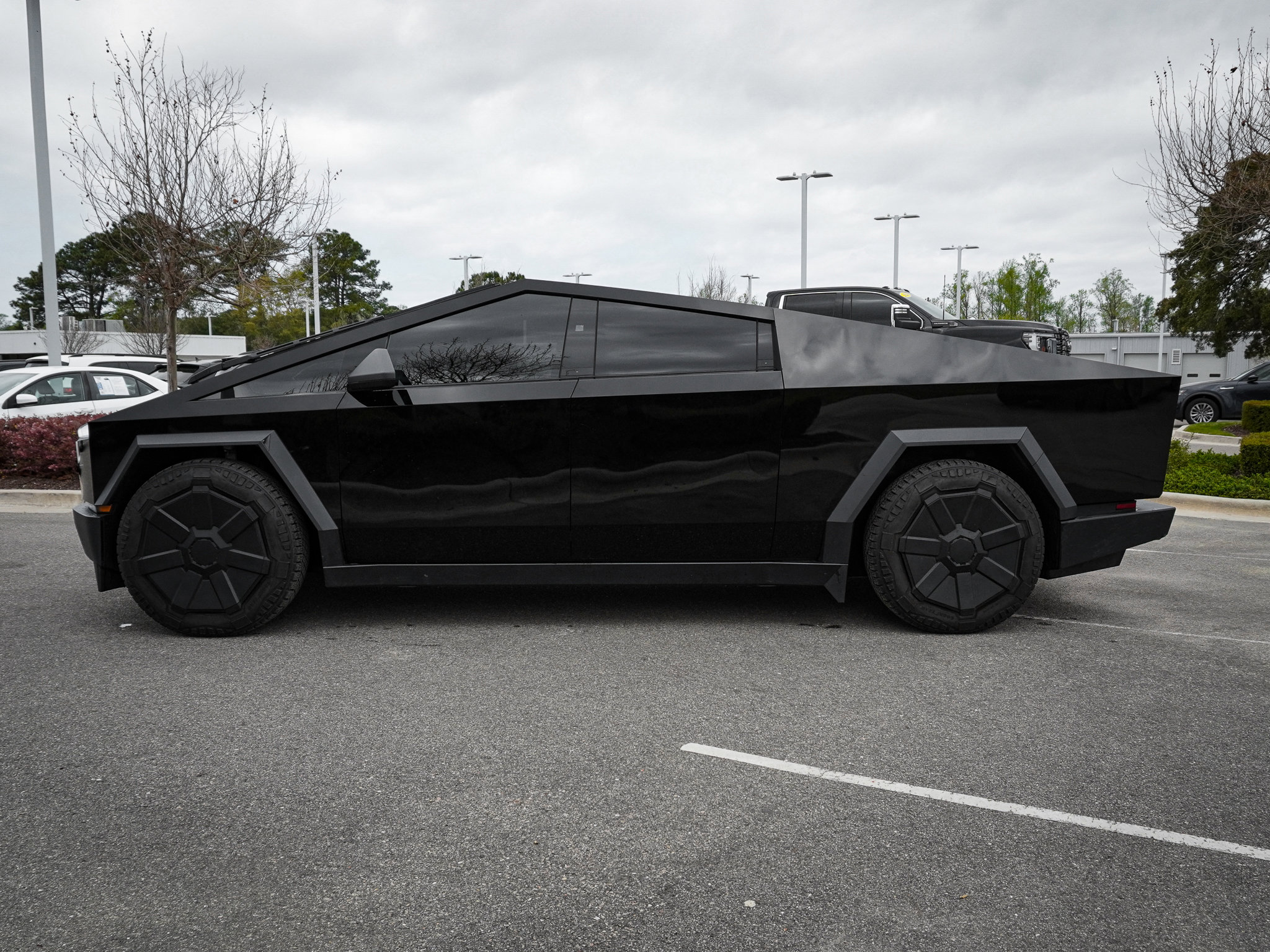 Used 2024 Tesla Cybertruck Cyberbeast image 7