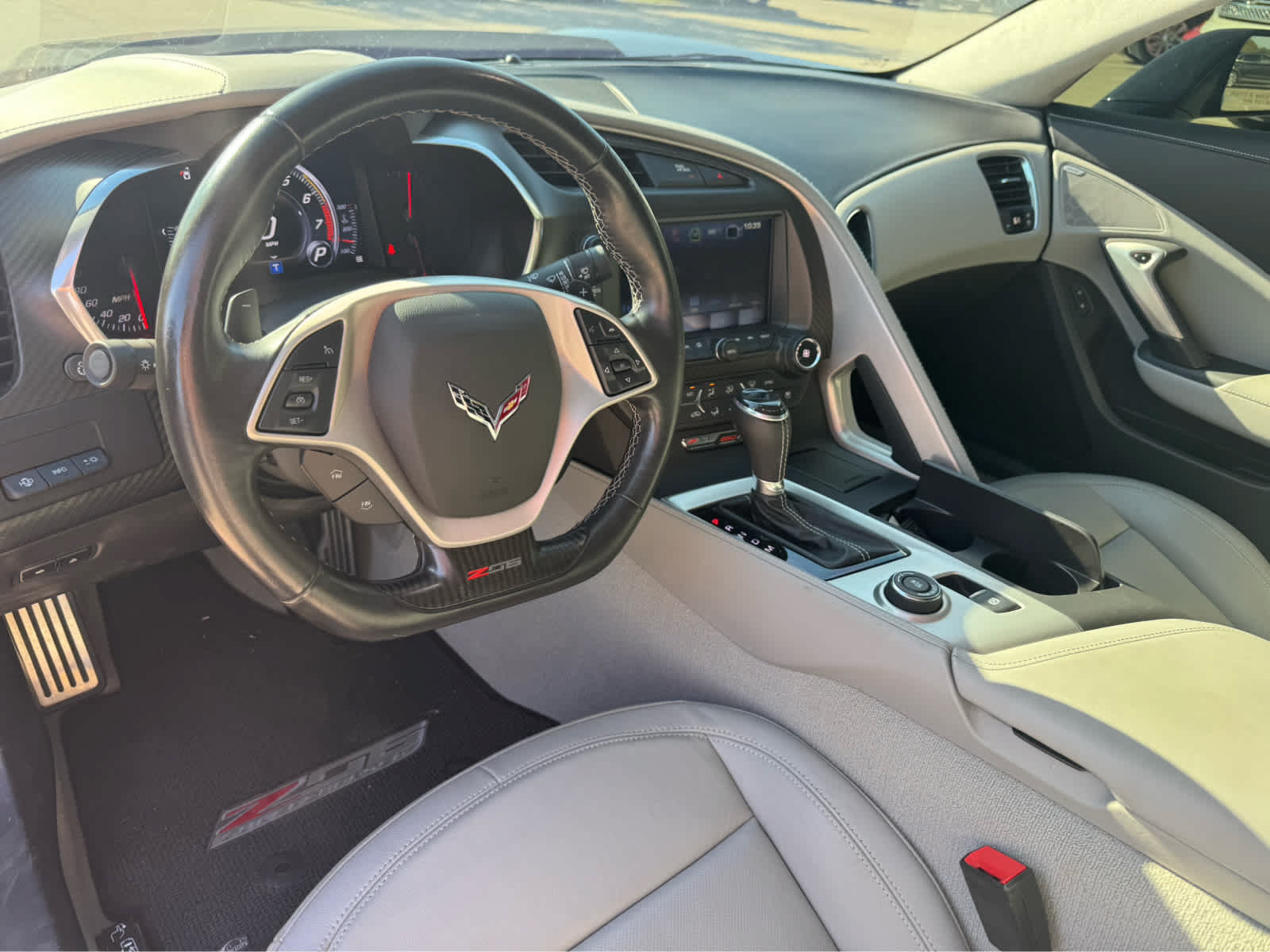 Used 2019 Chevrolet Corvette Z06 RWD image 6