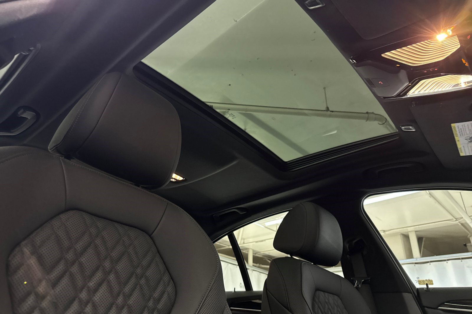 Used 2023 BMW 530i w/ Convenience Package image 15