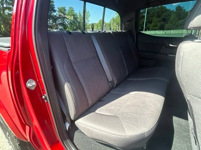 Used 2019 Toyota Tacoma TRD Sport AWD/4WD image 37