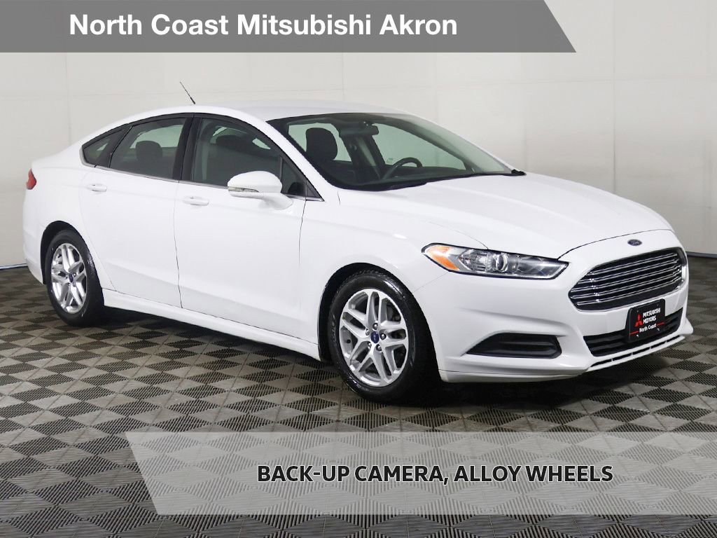 Used 2016 Ford Fusion SE FWD image 1