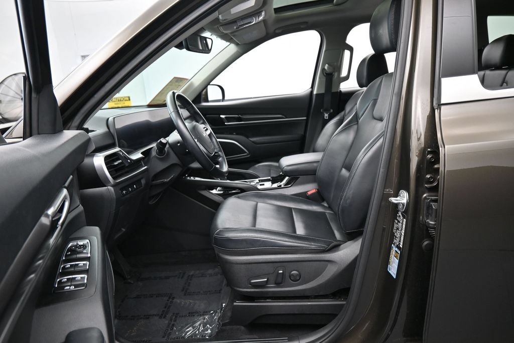 New 2024 Kia Telluride S w/ S Sunroof Package FWD image 11