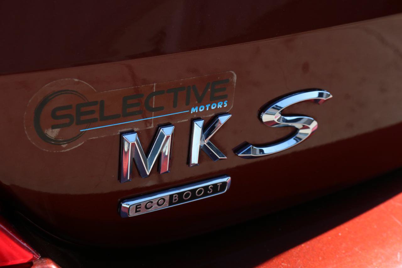 Used 2015 Lincoln MKS AWD w/ Equipment Group 201A image 11