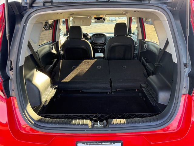 Used 2020 Kia Soul GT-Line FWD image 28