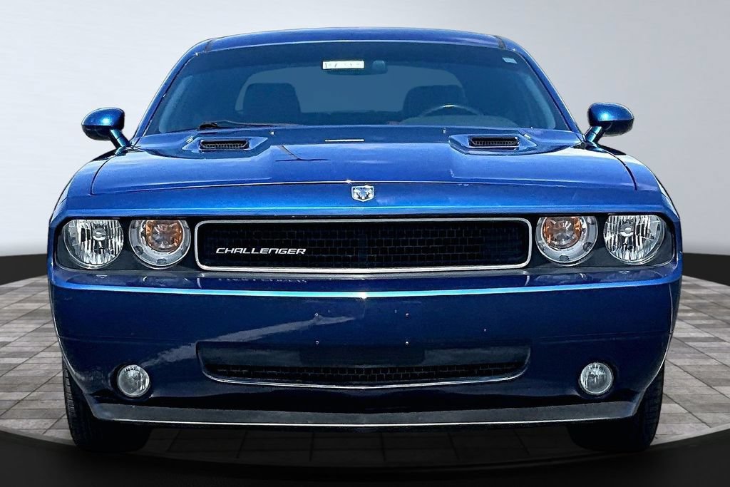 Used 2010 Dodge Challenger R/T RWD image 3